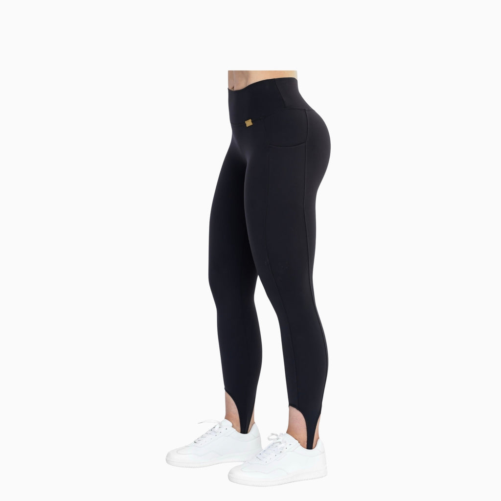 Stride Strap Leggings - Onyx